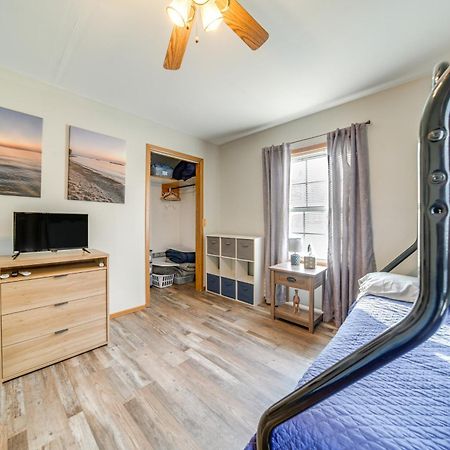 Family-Friendly Hideaway Near Presque Isle! Villa Erie Exteriör bild