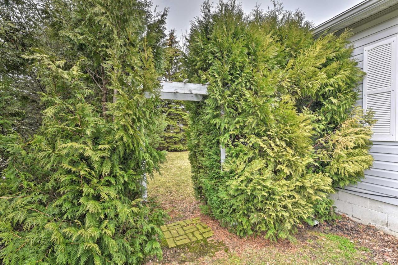 Family-Friendly Hideaway Near Presque Isle! Villa Erie Exteriör bild