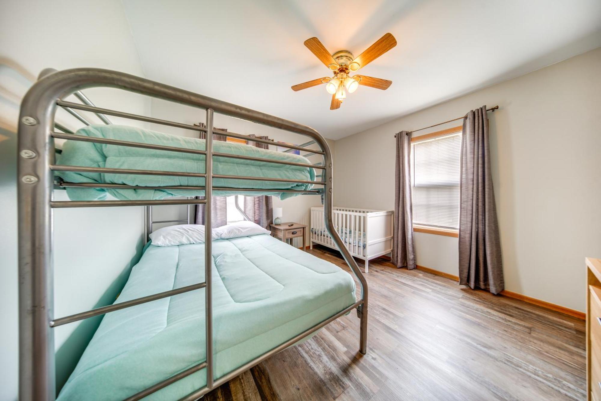 Family-Friendly Hideaway Near Presque Isle! Villa Erie Exteriör bild