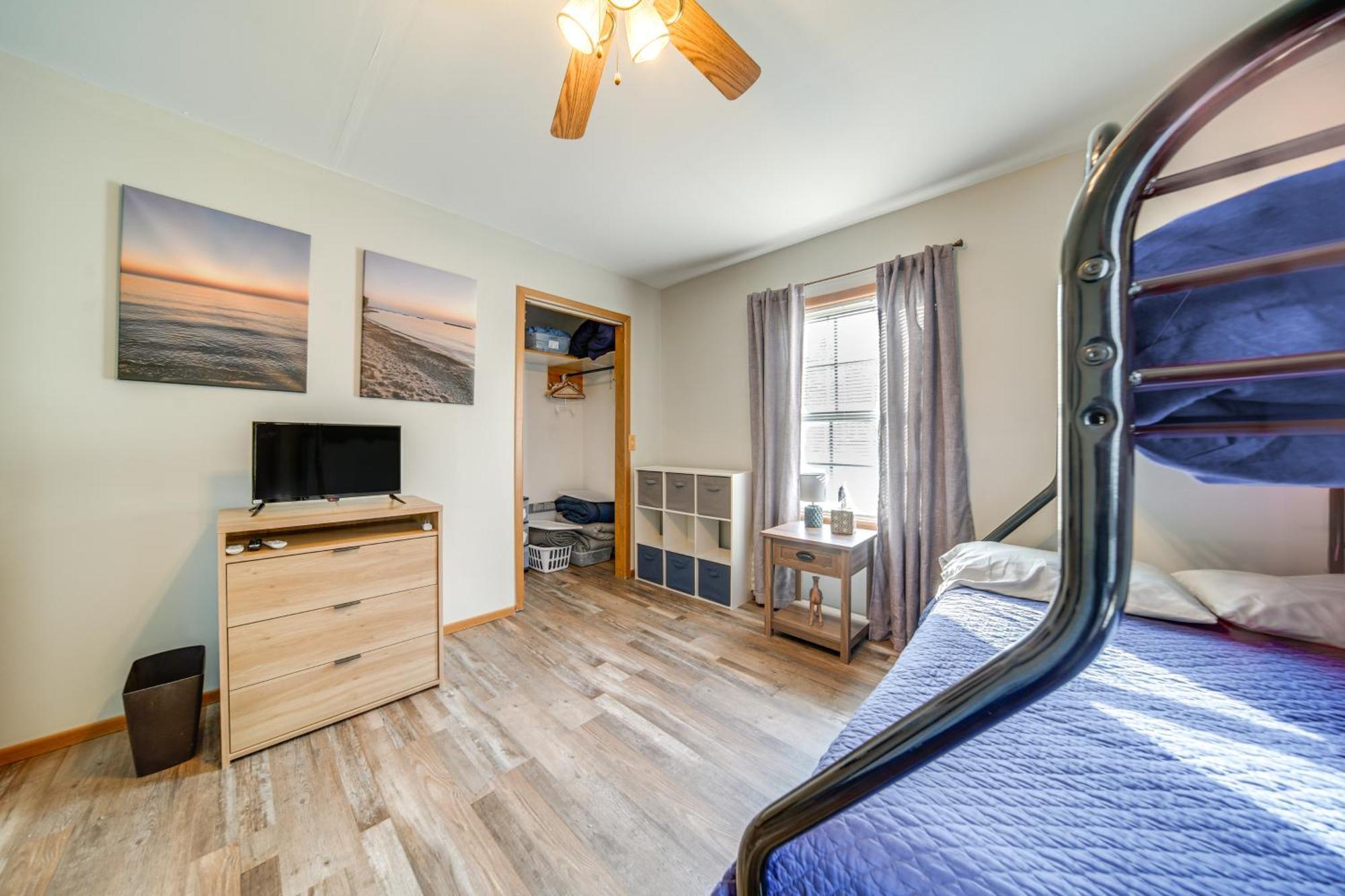 Family-Friendly Hideaway Near Presque Isle! Villa Erie Exteriör bild
